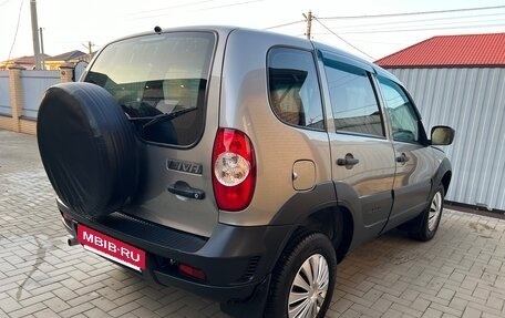 Chevrolet Niva I рестайлинг, 2019 год, 780 000 рублей, 2 фотография