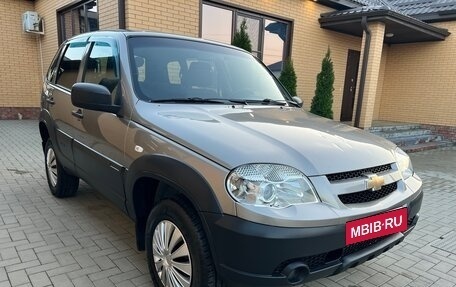 Chevrolet Niva I рестайлинг, 2019 год, 780 000 рублей, 9 фотография