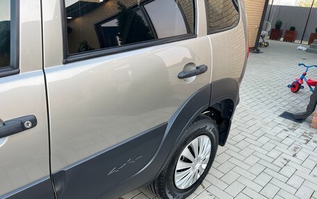 Chevrolet Niva I рестайлинг, 2019 год, 780 000 рублей, 18 фотография