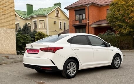 Hyundai Solaris II рестайлинг, 2022 год, 1 520 000 рублей, 8 фотография