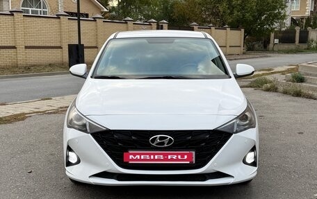 Hyundai Solaris II рестайлинг, 2022 год, 1 520 000 рублей, 3 фотография