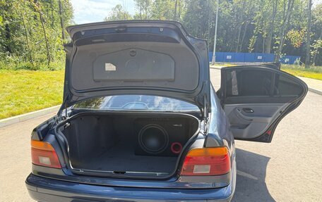 BMW 5 серия, 2002 год, 800 000 рублей, 11 фотография