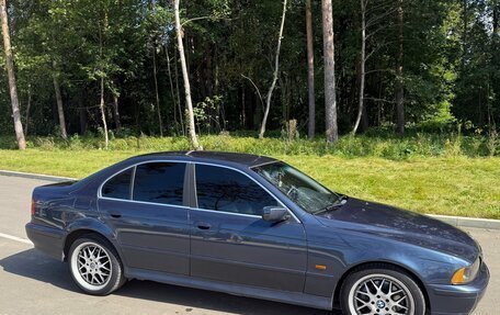 BMW 5 серия, 2002 год, 800 000 рублей, 3 фотография