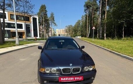 BMW 5 серия, 2002 год, 800 000 рублей, 2 фотография
