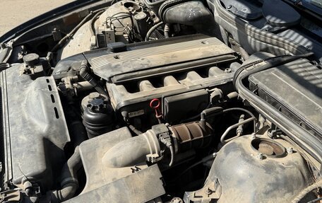 BMW 5 серия, 2002 год, 800 000 рублей, 15 фотография