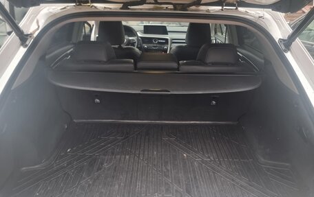 Lexus RX IV рестайлинг, 2017 год, 2 700 000 рублей, 5 фотография