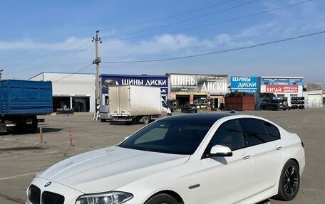 BMW 5 серия, 2016 год, 2 400 000 рублей, 4 фотография
