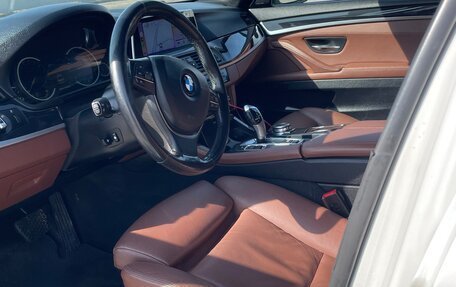 BMW 5 серия, 2016 год, 2 400 000 рублей, 7 фотография