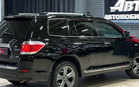 Toyota Highlander III, 2013 год, 2 230 000 рублей, 5 фотография