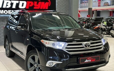 Toyota Highlander III, 2013 год, 2 230 000 рублей, 4 фотография