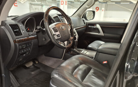 Toyota Land Cruiser 200, 2015 год, 4 200 000 рублей, 20 фотография