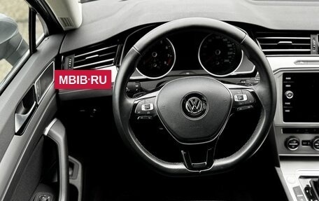 Volkswagen Passat B8 рестайлинг, 2018 год, 2 250 000 рублей, 17 фотография