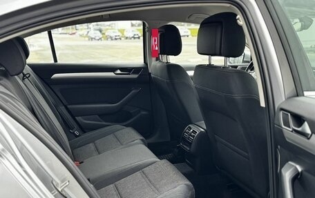 Volkswagen Passat B8 рестайлинг, 2018 год, 2 250 000 рублей, 30 фотография