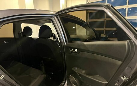 Hyundai Solaris II рестайлинг, 2021 год, 1 365 000 рублей, 17 фотография