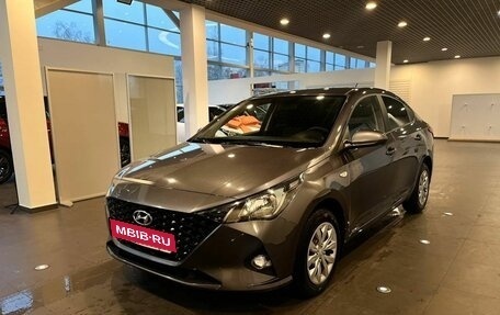 Hyundai Solaris II рестайлинг, 2021 год, 1 365 000 рублей, 7 фотография