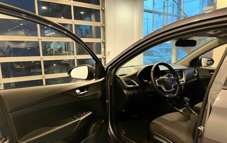 Hyundai Solaris II рестайлинг, 2021 год, 1 365 000 рублей, 20 фотография