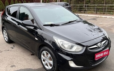 Hyundai Solaris II рестайлинг, 2011 год, 590 000 рублей, 1 фотография