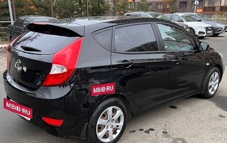 Hyundai Solaris II рестайлинг, 2011 год, 590 000 рублей, 3 фотография