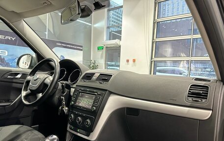 Skoda Yeti I рестайлинг, 2012 год, 1 400 000 рублей, 11 фотография