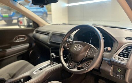 Honda Vezel, 2019 год, 2 050 000 рублей, 13 фотография