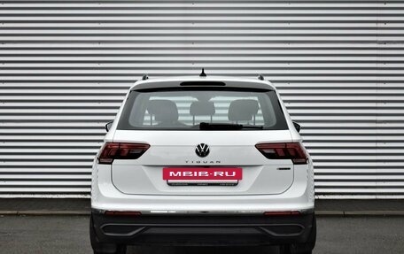 Volkswagen Tiguan II, 2021 год, 2 100 000 рублей, 5 фотография