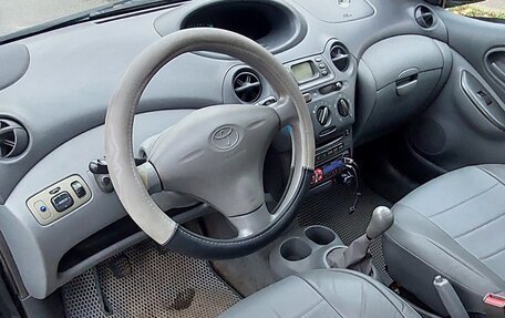 Toyota Yaris I рестайлинг, 2002 год, 299 999 рублей, 9 фотография