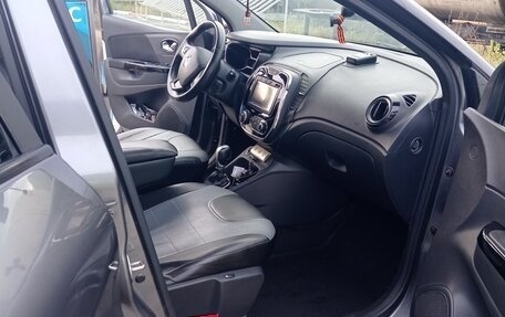 Renault Kaptur I рестайлинг, 2017 год, 1 450 000 рублей, 8 фотография