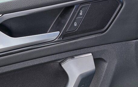 Volkswagen Tiguan II, 2017 год, 2 200 000 рублей, 11 фотография