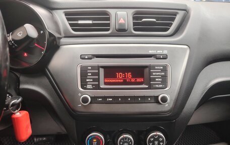 KIA Rio IV, 2017 год, 1 300 000 рублей, 8 фотография