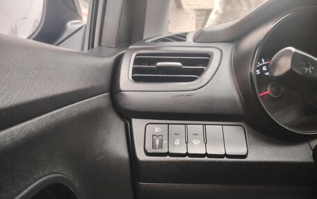 KIA Rio IV, 2017 год, 1 300 000 рублей, 7 фотография