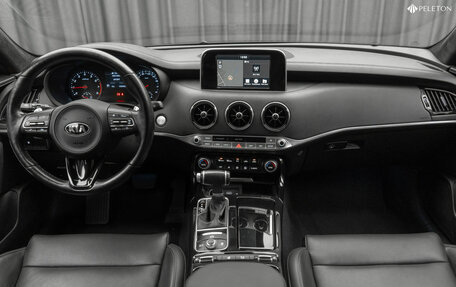 KIA Stinger I, 2019 год, 2 570 000 рублей, 10 фотография