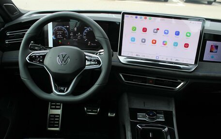 Volkswagen Tiguan II, 2025 год, 5 090 000 рублей, 17 фотография