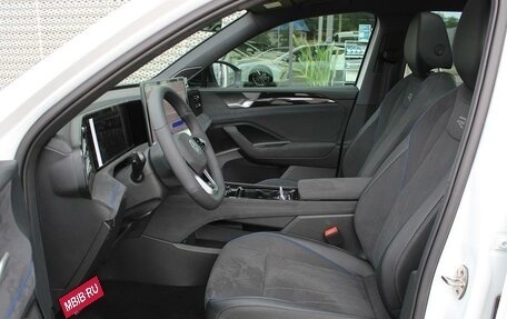 Volkswagen Tiguan II, 2025 год, 5 090 000 рублей, 14 фотография