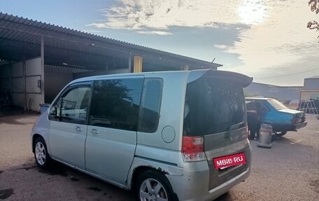 Honda Mobilio I, 2002 год, 300 000 рублей, 3 фотография