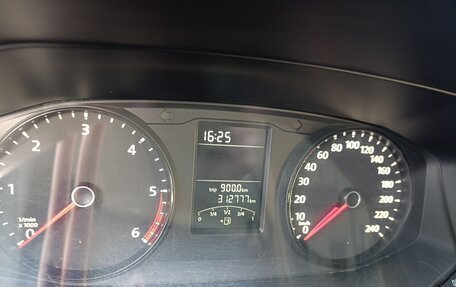 Volkswagen Caravelle T6 рестайлинг, 2017 год, 2 380 000 рублей, 6 фотография