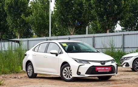 Toyota Corolla, 2024 год, 2 350 000 рублей, 3 фотография