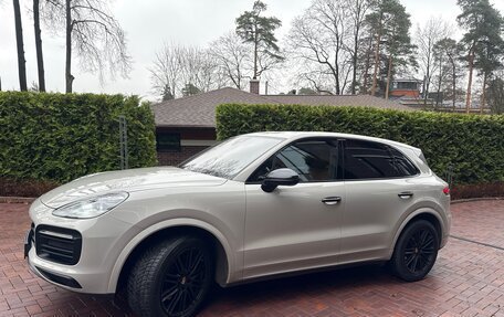 Porsche Cayenne III, 2021 год, 7 700 000 рублей, 2 фотография