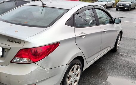 Hyundai Solaris II рестайлинг, 2013 год, 700 000 рублей, 6 фотография