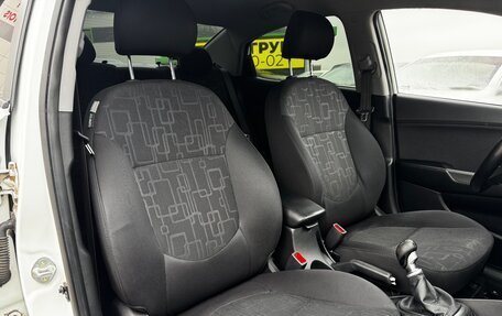 KIA Rio III рестайлинг, 2013 год, 900 000 рублей, 23 фотография