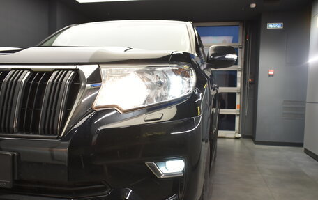 Toyota Land Cruiser Prado 150 рестайлинг 2, 2019 год, 4 350 000 рублей, 5 фотография