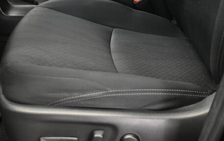 Toyota Land Cruiser Prado 150 рестайлинг 2, 2019 год, 4 350 000 рублей, 12 фотография