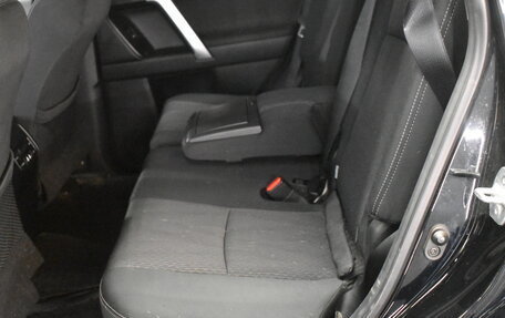 Toyota Land Cruiser Prado 150 рестайлинг 2, 2019 год, 4 350 000 рублей, 13 фотография