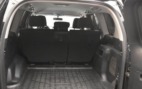 Toyota Land Cruiser Prado 150 рестайлинг 2, 2019 год, 4 350 000 рублей, 9 фотография