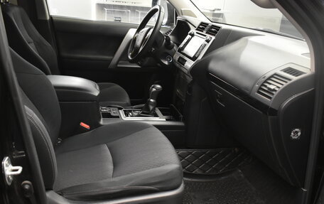 Toyota Land Cruiser Prado 150 рестайлинг 2, 2019 год, 4 350 000 рублей, 14 фотография