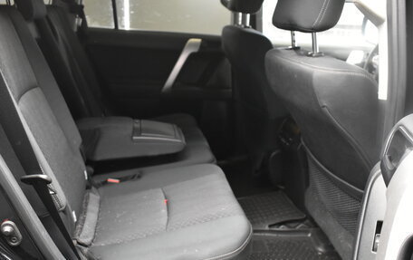 Toyota Land Cruiser Prado 150 рестайлинг 2, 2019 год, 4 350 000 рублей, 15 фотография