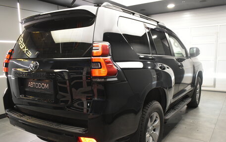 Toyota Land Cruiser Prado 150 рестайлинг 2, 2019 год, 4 350 000 рублей, 8 фотография