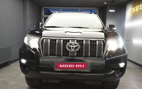 Toyota Land Cruiser Prado 150 рестайлинг 2, 2019 год, 4 350 000 рублей, 4 фотография