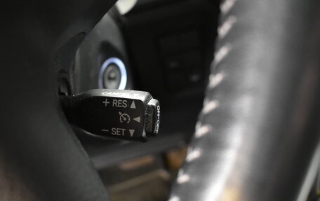 Toyota Land Cruiser Prado 150 рестайлинг 2, 2019 год, 4 350 000 рублей, 25 фотография