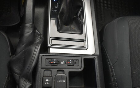 Toyota Land Cruiser Prado 150 рестайлинг 2, 2019 год, 4 350 000 рублей, 24 фотография