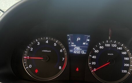 Hyundai Solaris II рестайлинг, 2011 год, 815 000 рублей, 18 фотография